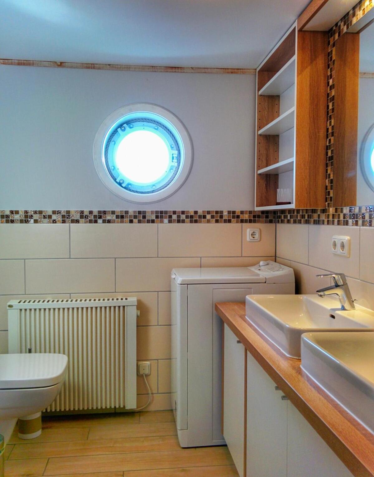 Urlauberschiff Neptun Im Ostseebad Prerow Εξωτερικό φωτογραφία